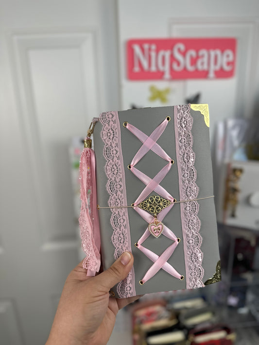 A5 Trifold Pretty in Lace Journal